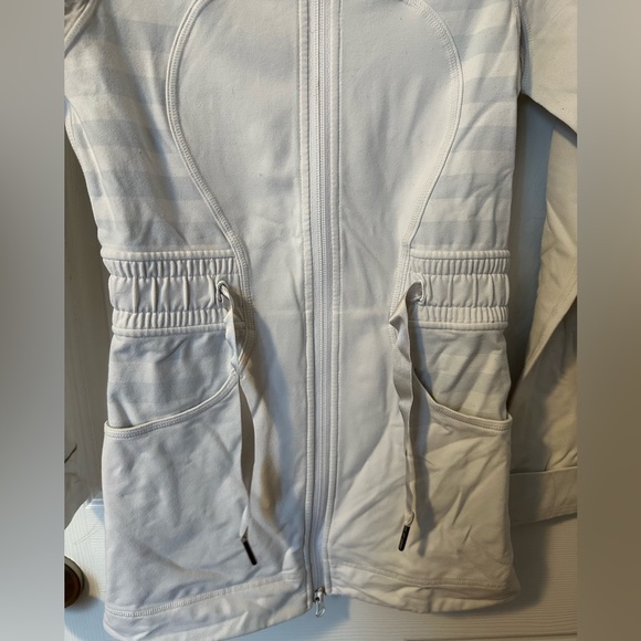 Lululemon jacket with waist tie - Picture 2 of 4